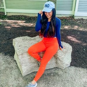 Workout leggings. Orange